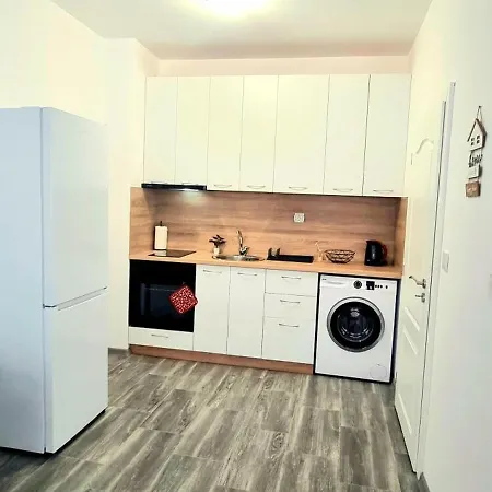 Cozy Apartment 2