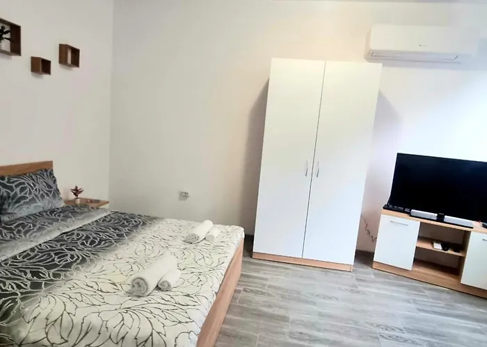 Appartement Flower 11 *